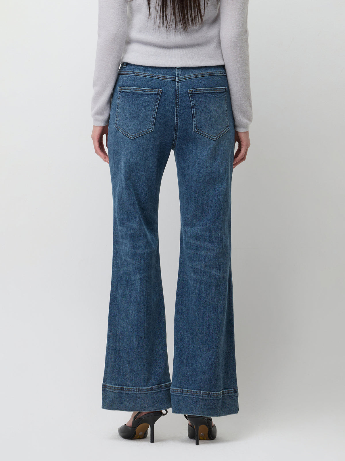 Jeans flare fit - ucb_image_B