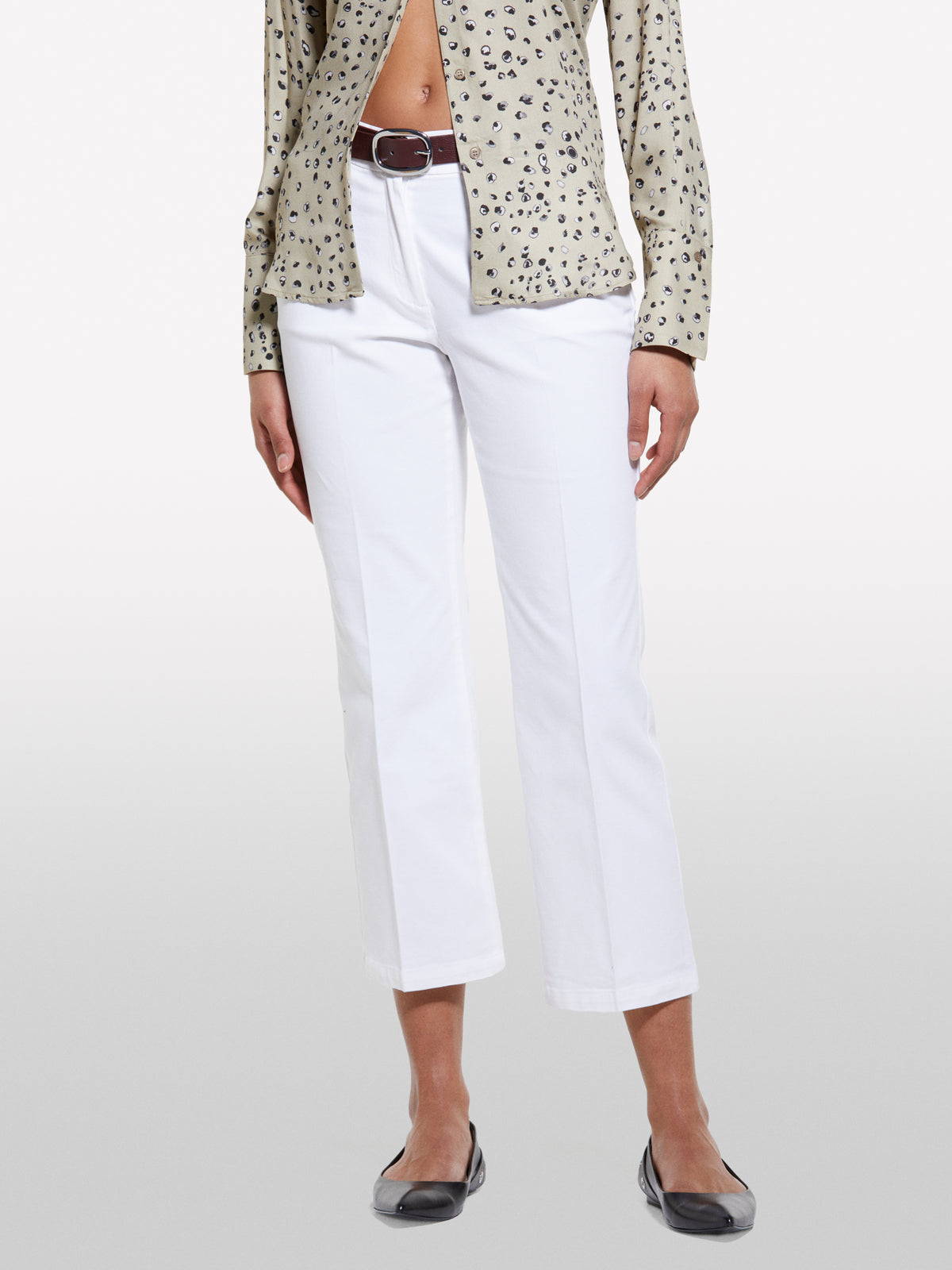 Calças flare fit branca - ucb_image_FY