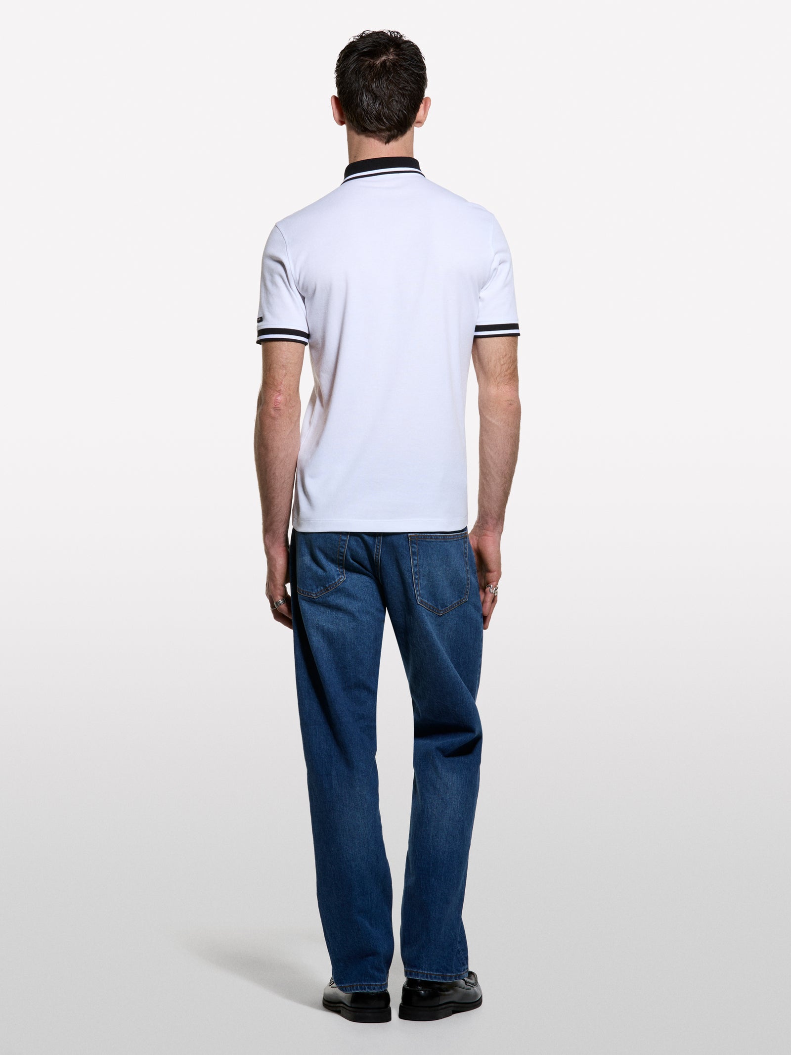 Polo branco slim fit com contraste - ucb_image_B