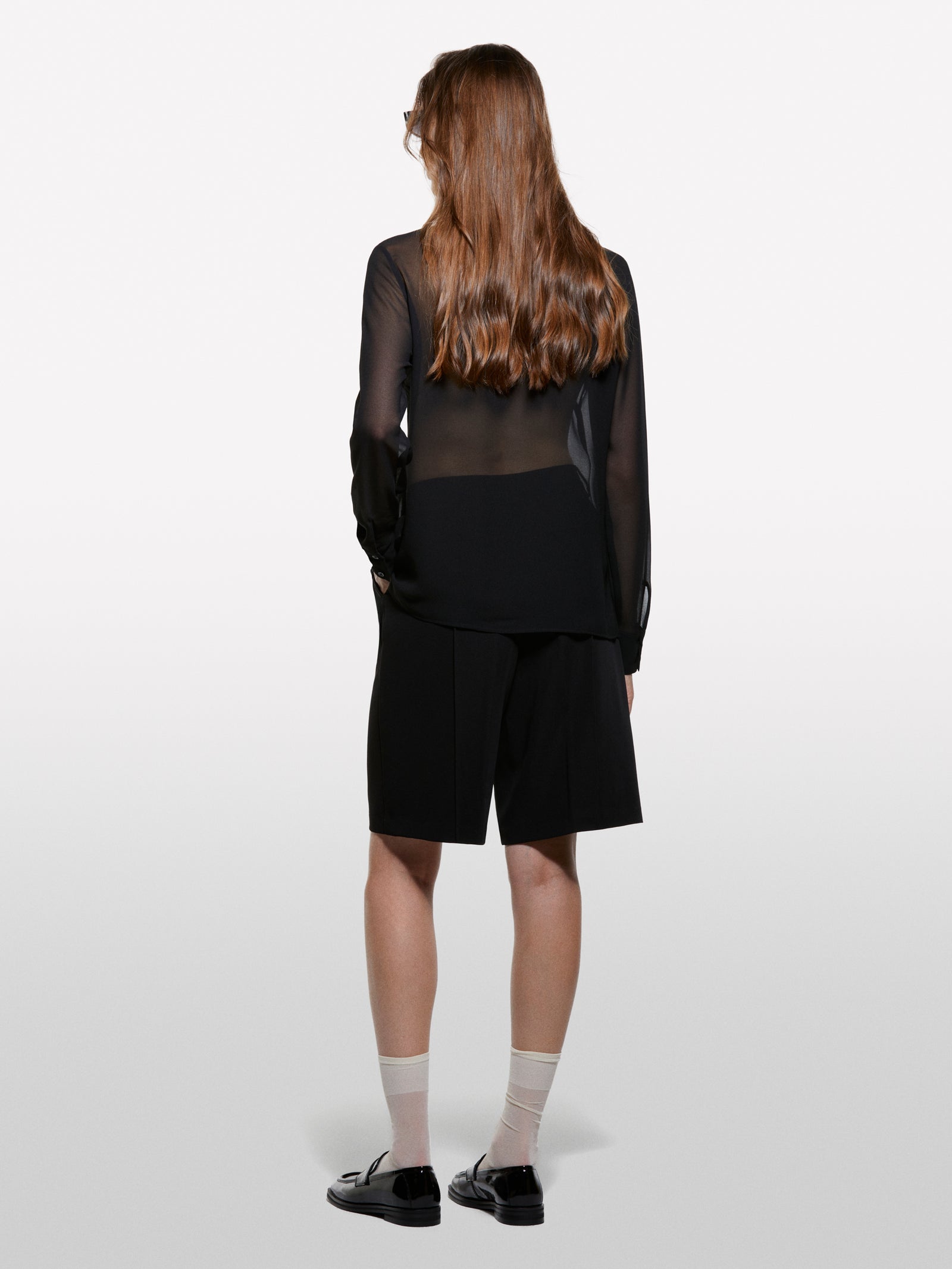 Camisa preta com folhos - ucb_image_B