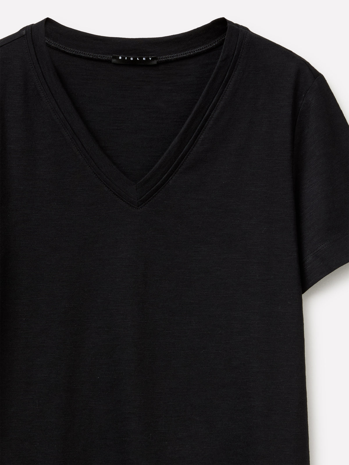 Camiseta com decote em V - ucb_image_DS1