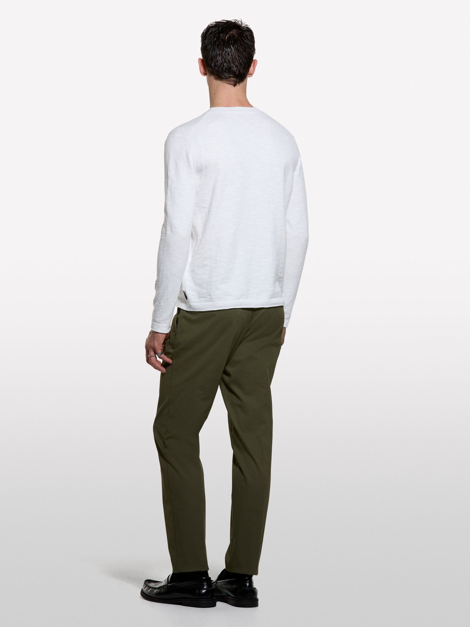 Camisola branca de gola redonda regular fit - ucb_image_B