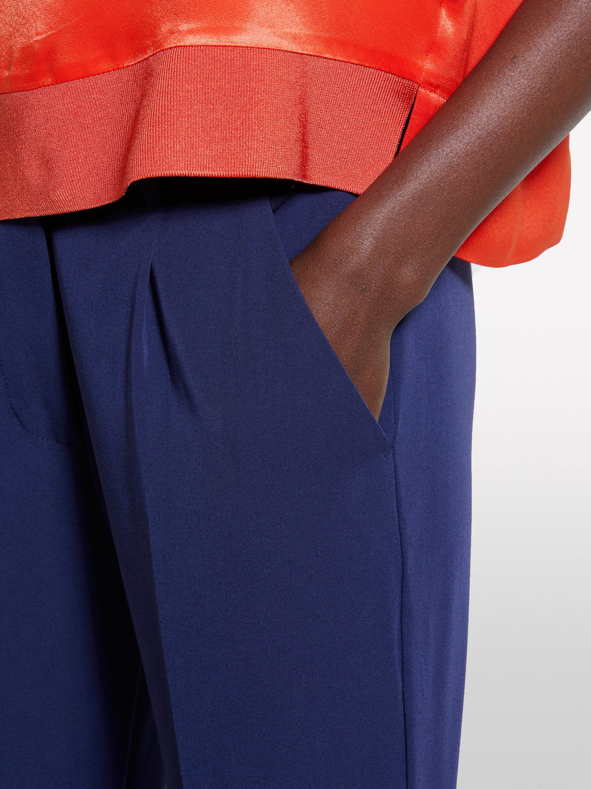 Joggers azul - ucb_image_FY