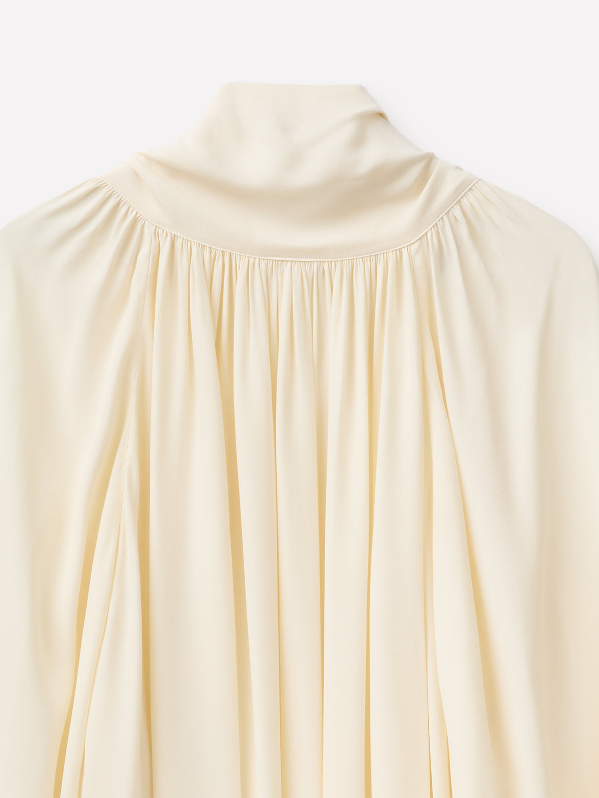 Blusa com laço - ucb_image_DS1