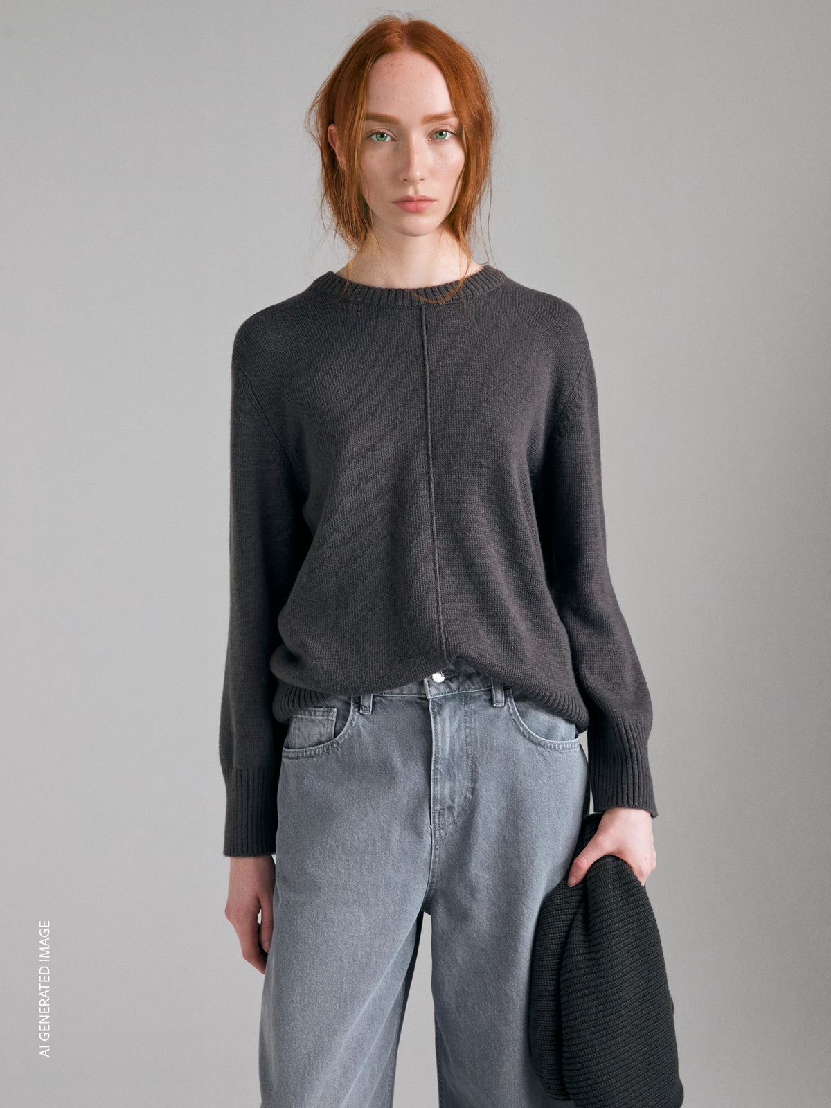 Crew neck sweater in wool blend