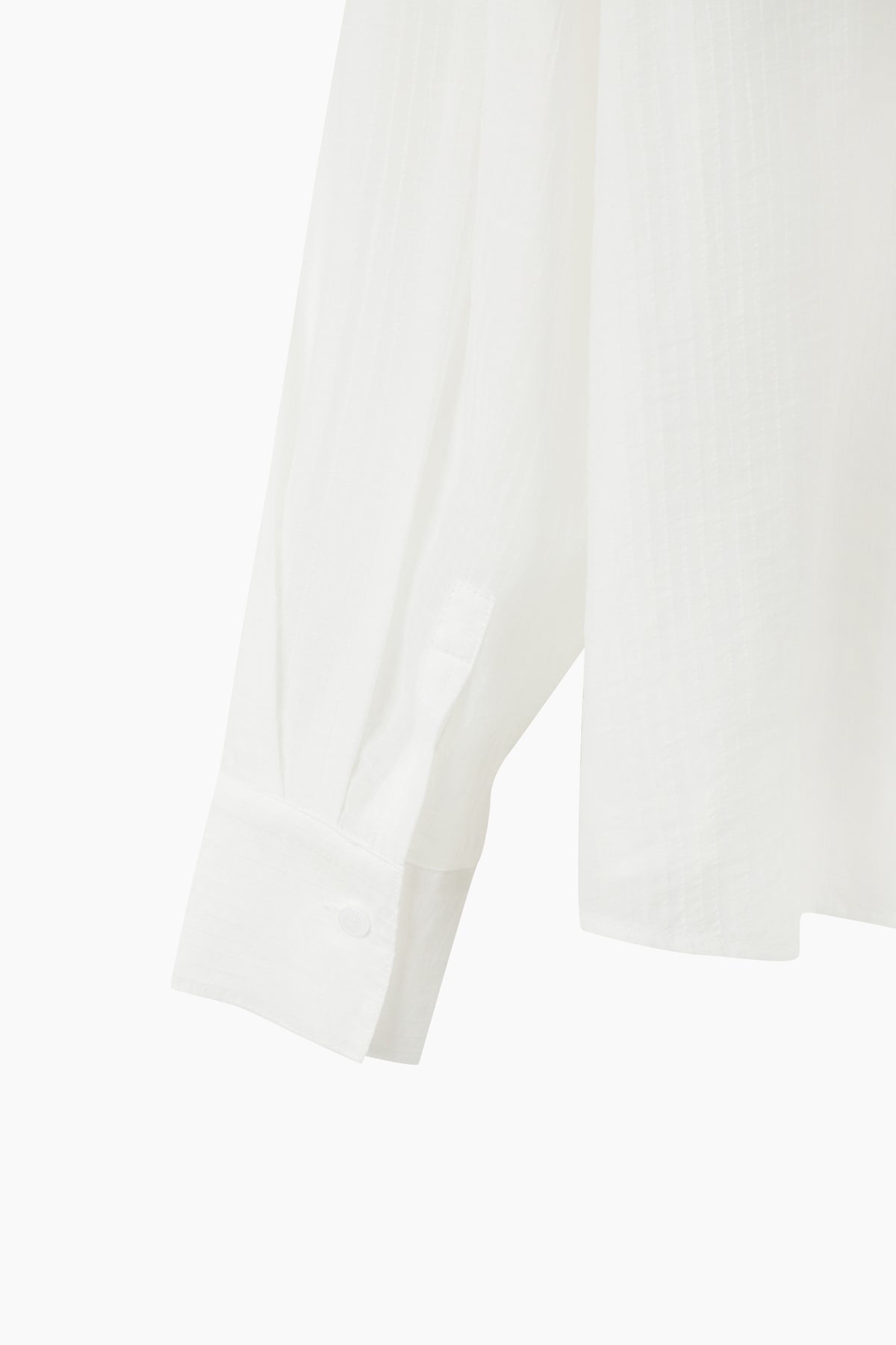 Camisa com bordado - ucb_image_DS1