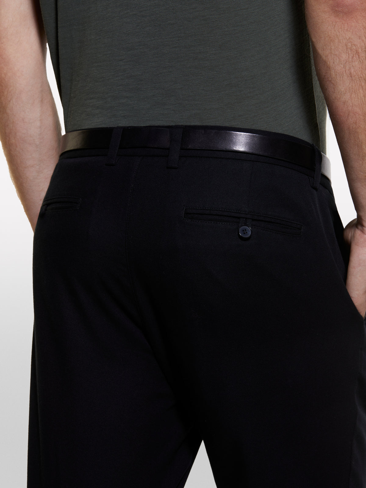Calças pretas slim comfort fit - ucb_image_FY