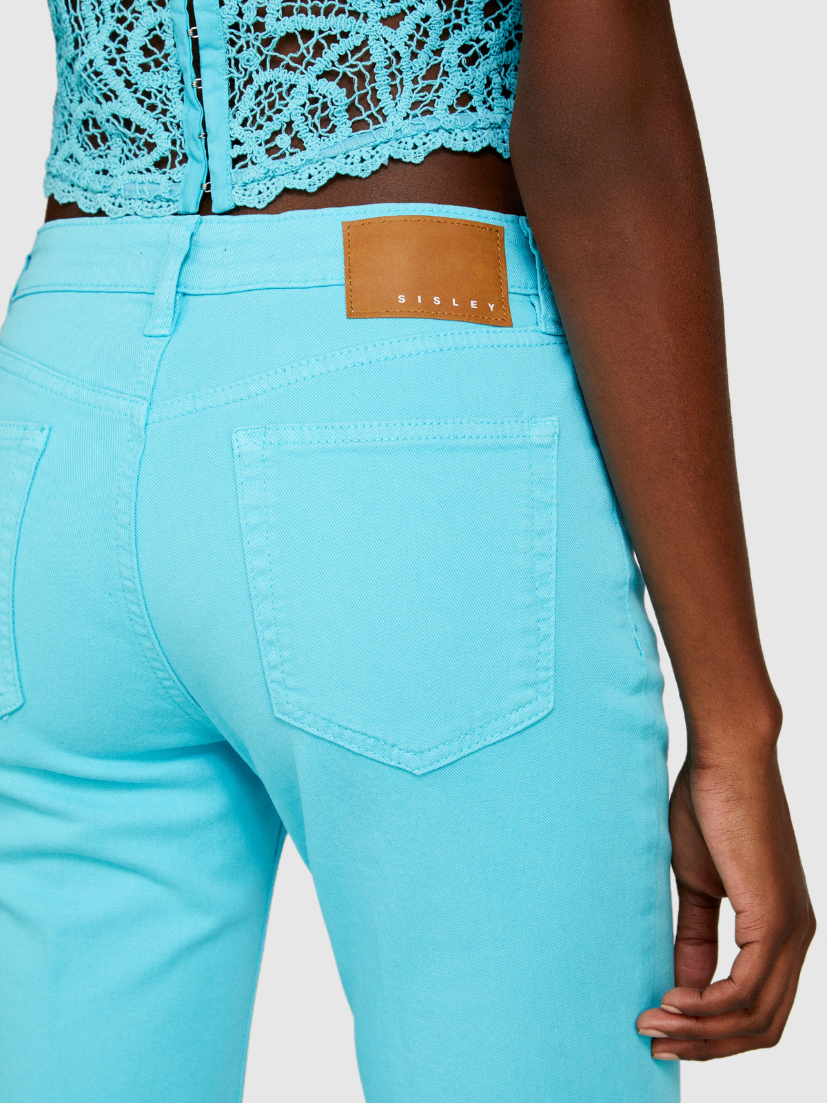 Jeans color flare fit - ucb_image_FY