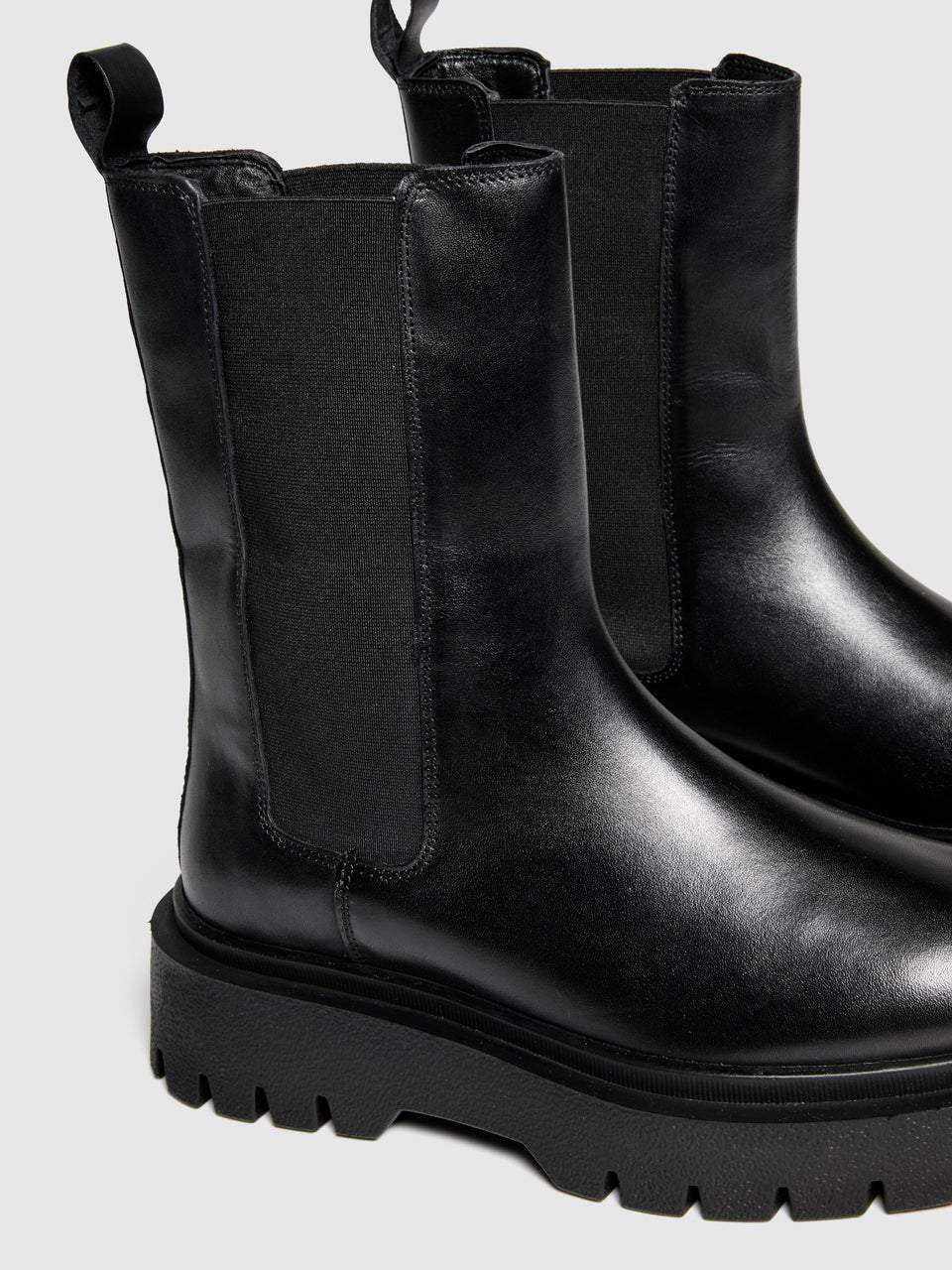Botins chelsea - ucb_image_DS1