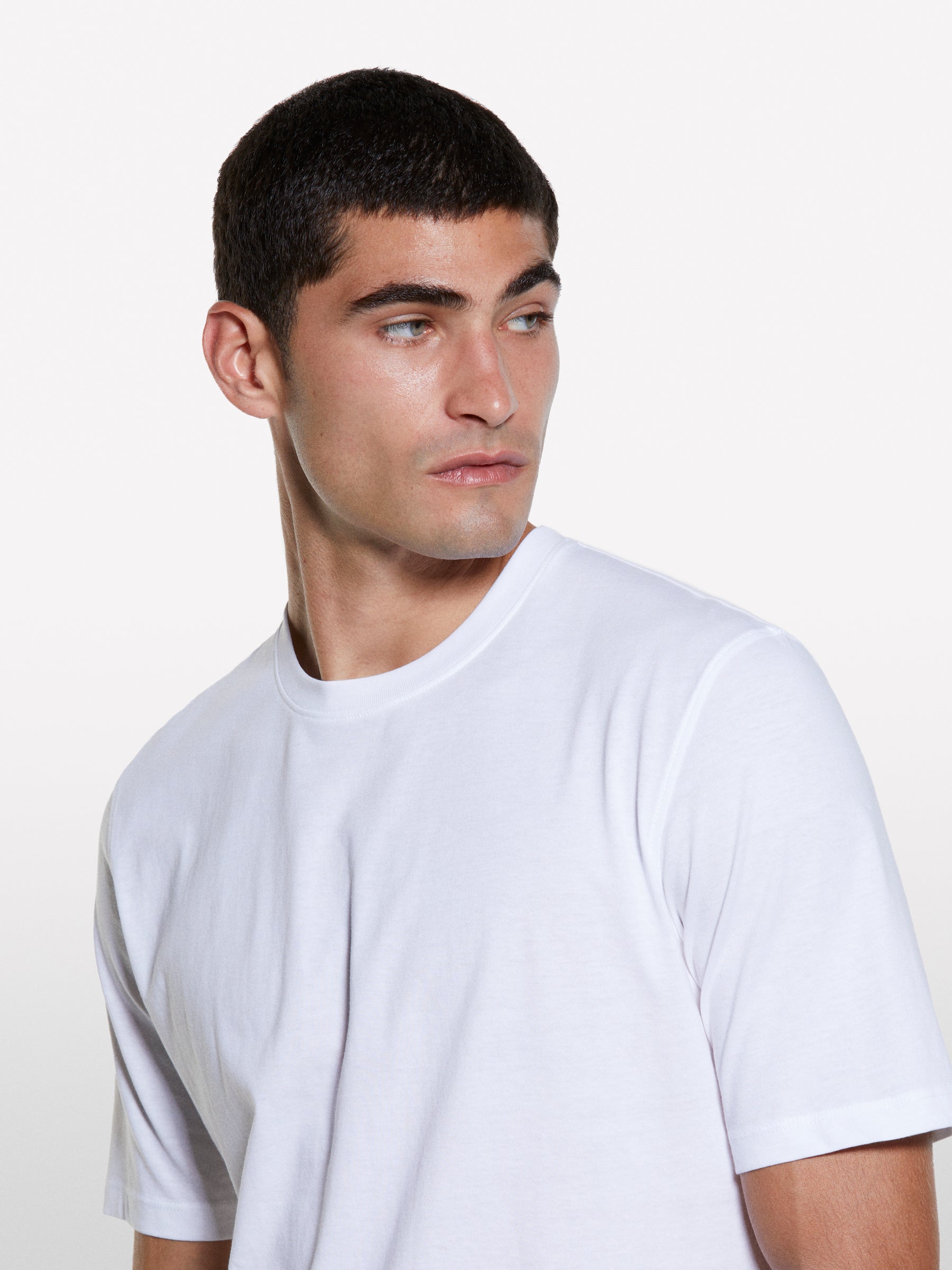 T-shirt de manga curta regular fit branca - ucb_image_FY