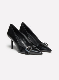 Sapatos décolleté em pele brilhante com tira - ucb_image_FS