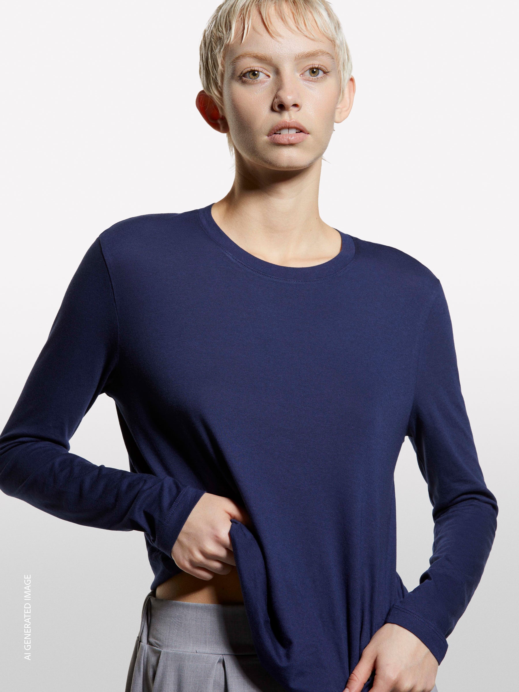 T-shirt azul com mangas compridas - ucb_image_FY