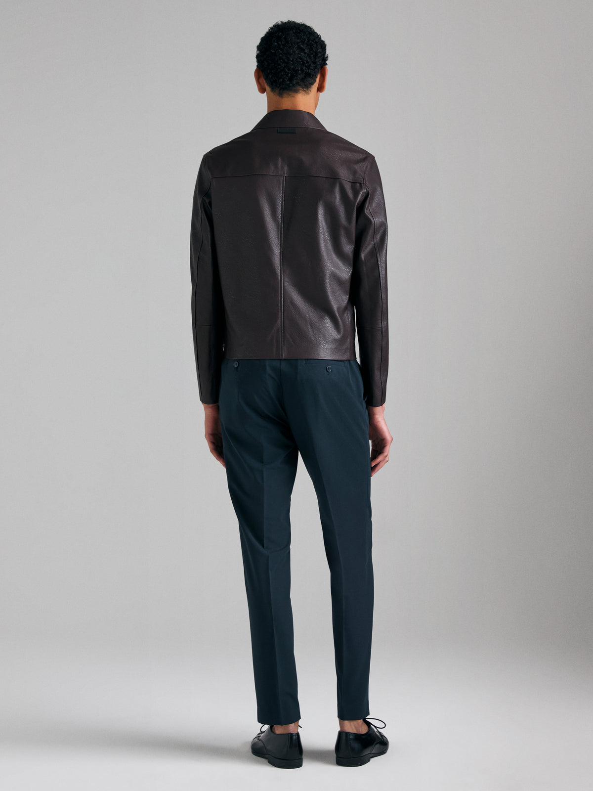 Casaco em tecido efeito pele - ucb_image_B