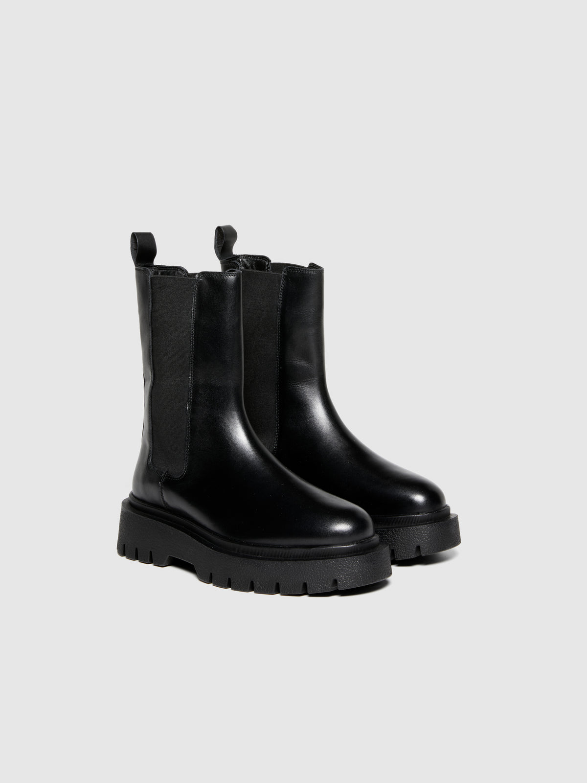 Botins chelsea - ucb_image_FS