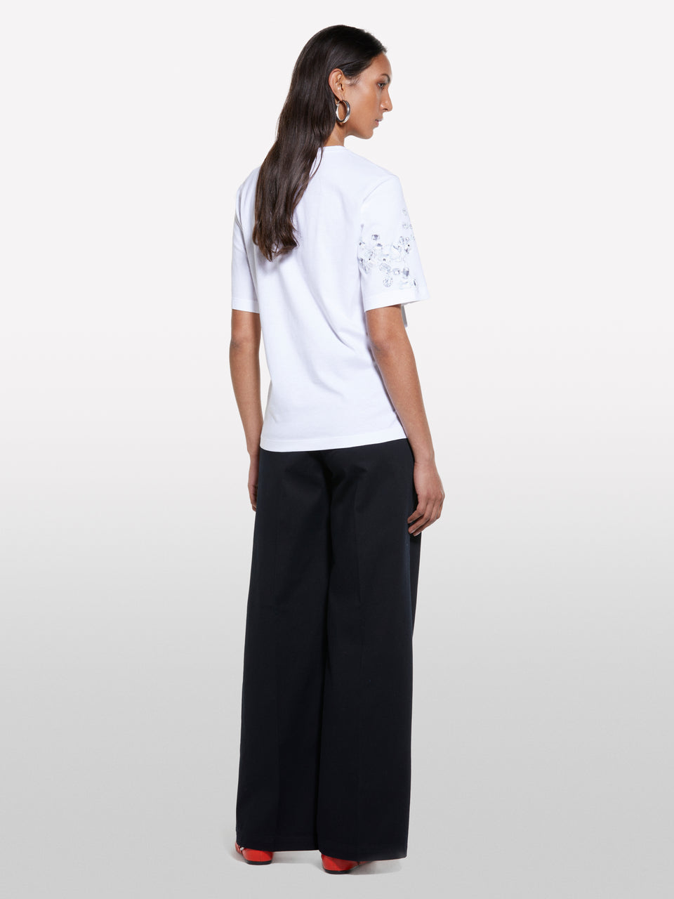 T-shirt branca com estampa - ucb_image_B