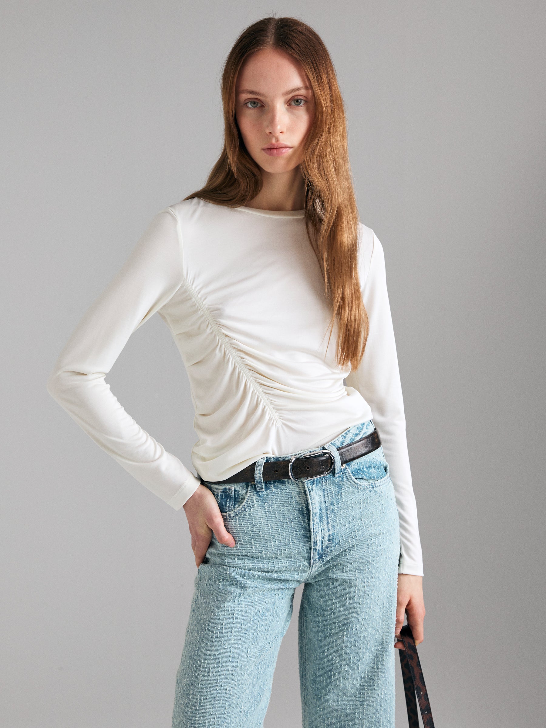 T-shirt com franzido - ucb_image_FY