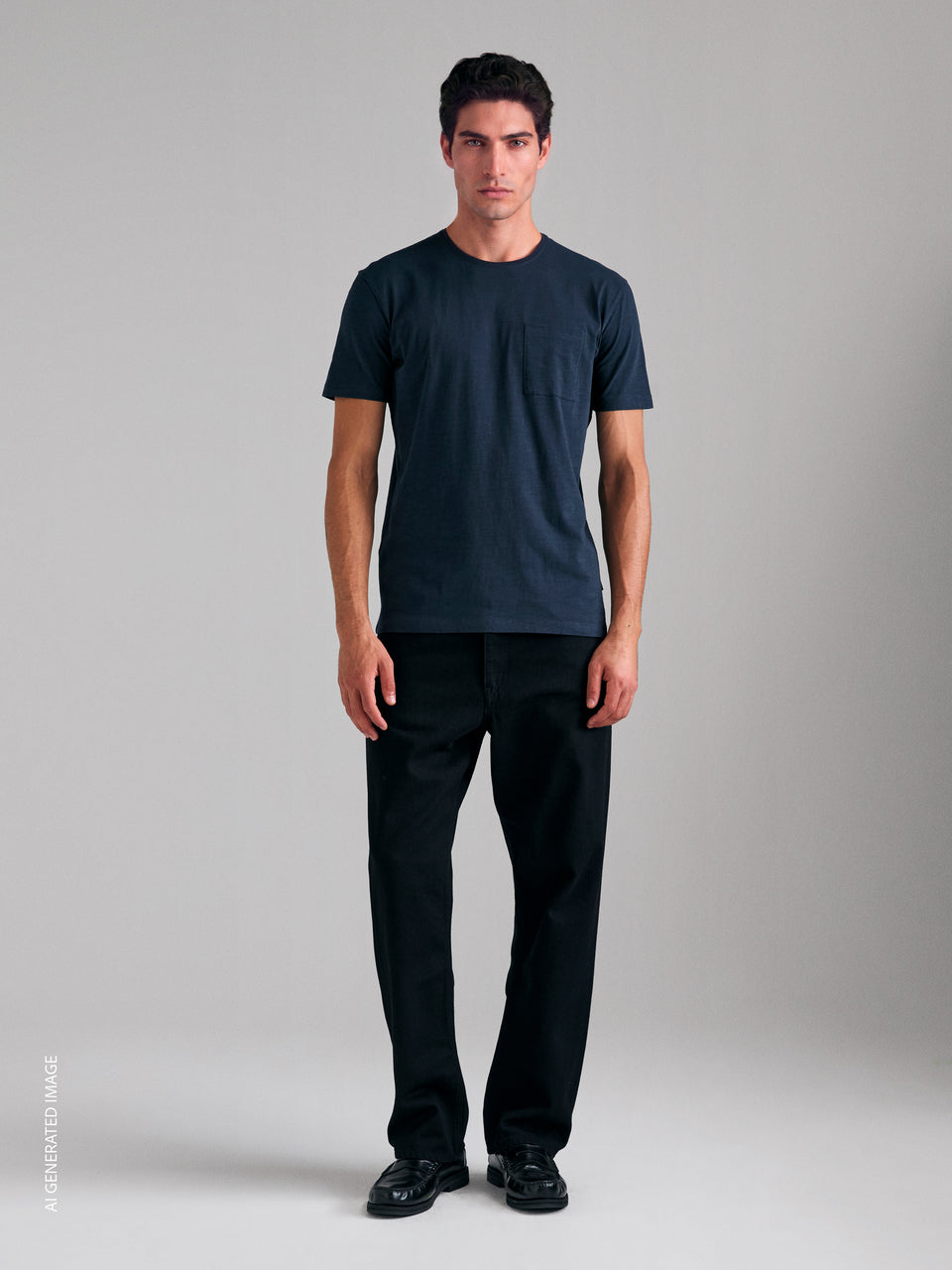 T-shirt com bolso pequeno - ucb_image_F