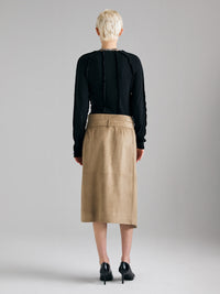 T-shirt moldada - ucb_image_B