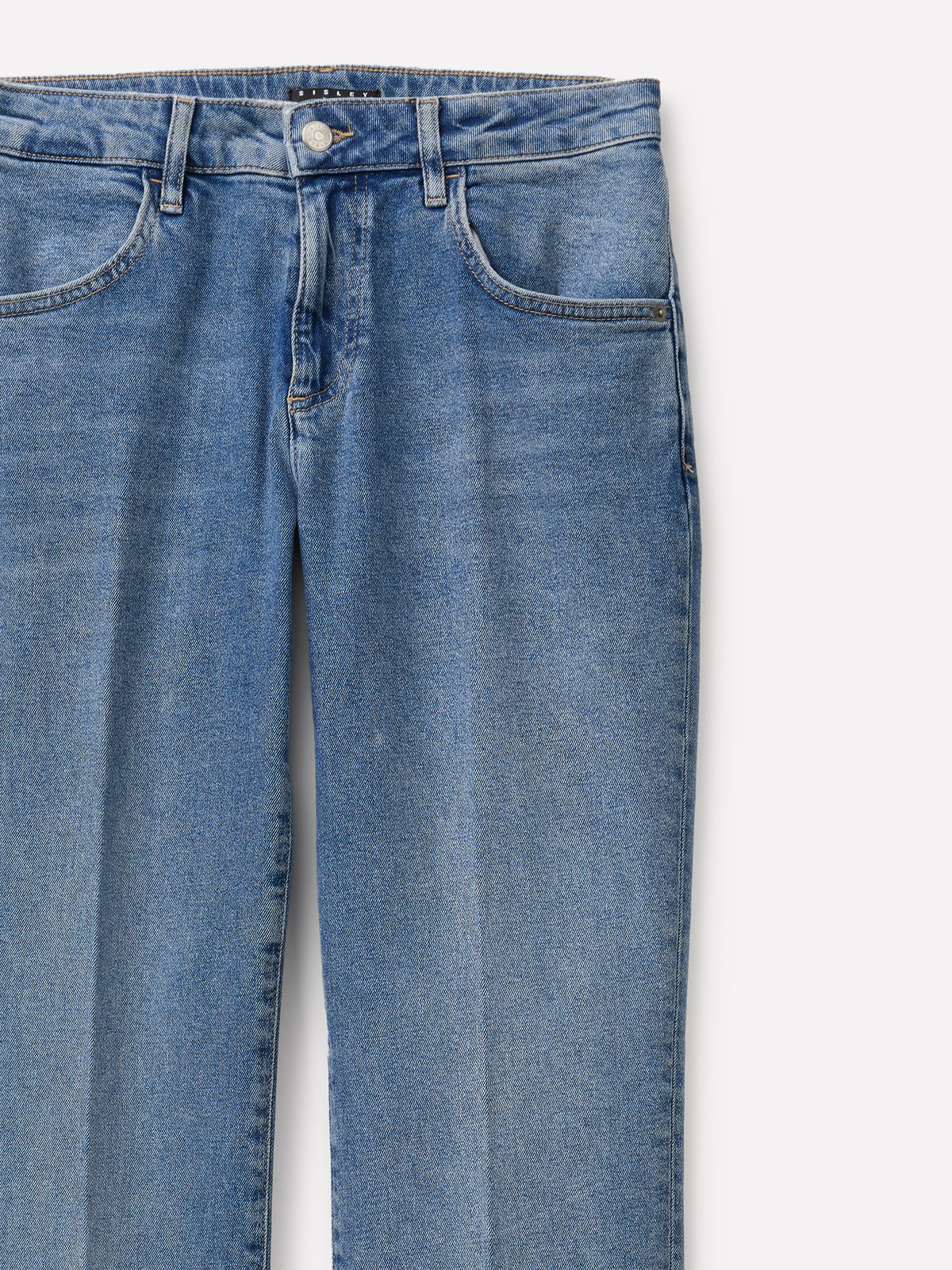 Jeans modelo Cannes flare fit - ucb_image_DS1