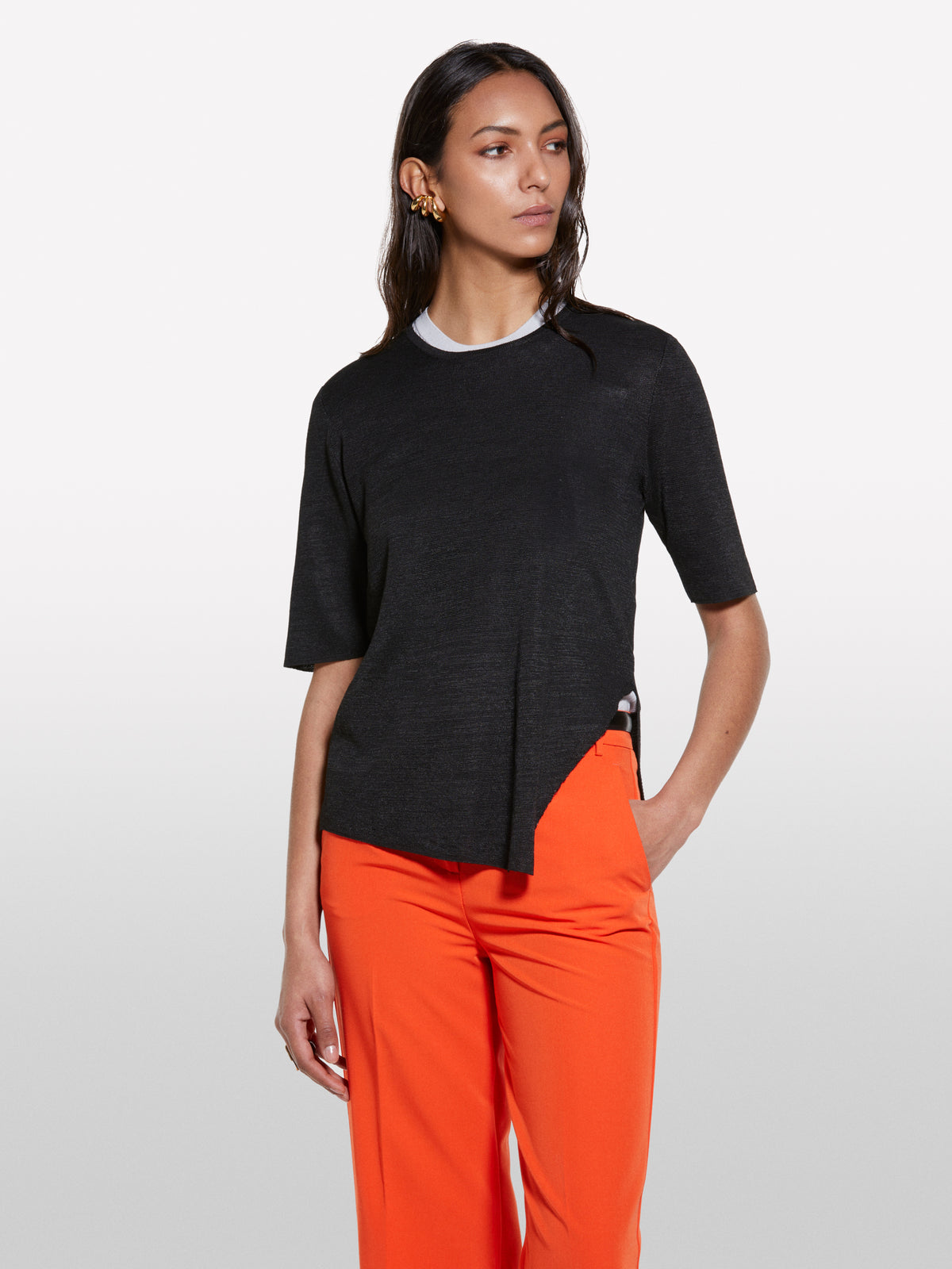 Black short sleeve sweater