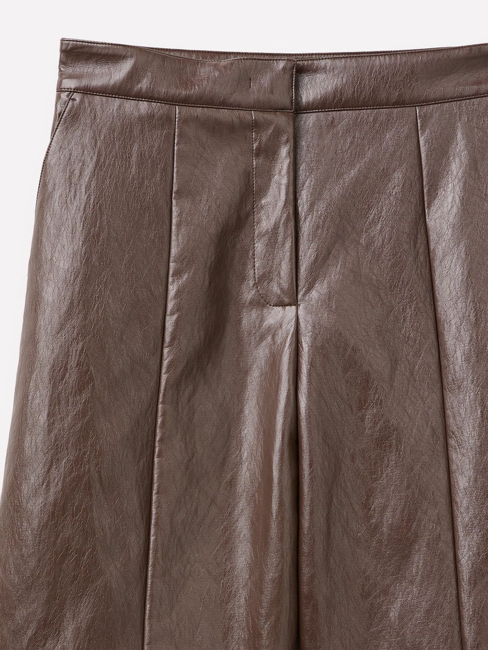 Bermudas em tecido revestido  - ucb_image_DS1