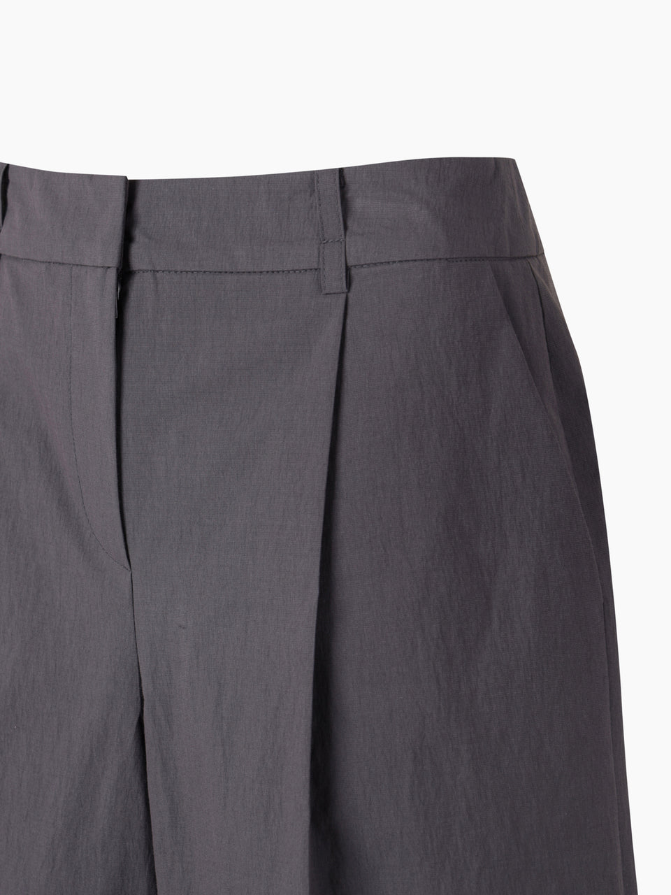 Bermudas com pinças - ucb_image_DS1