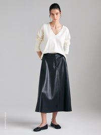Saia rodada  - ucb_image_F