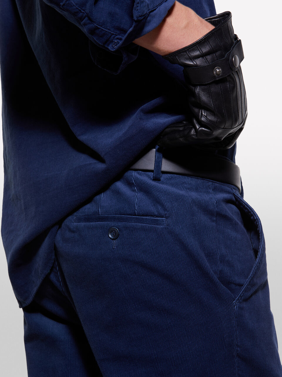 TROUSERS Men image number null