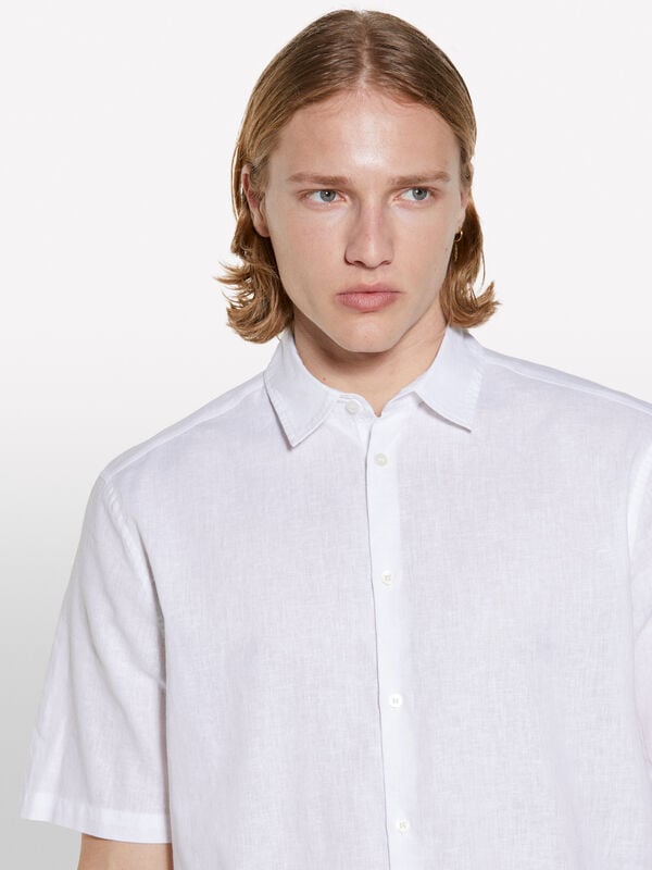 White short sleeve shirt - men's regular fit shirts | Sisley