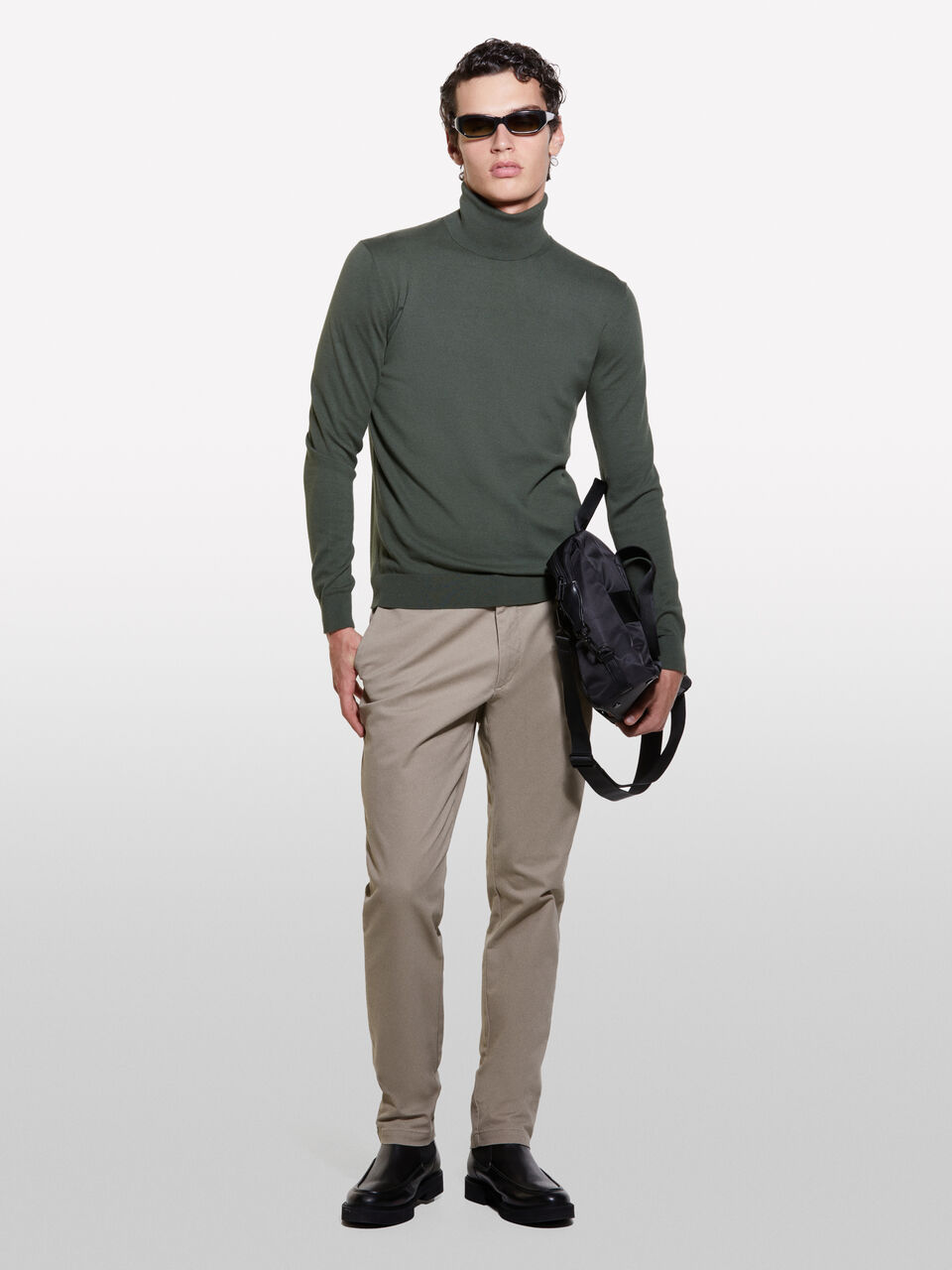 TURTLE NECK SW. L/S Men image number null