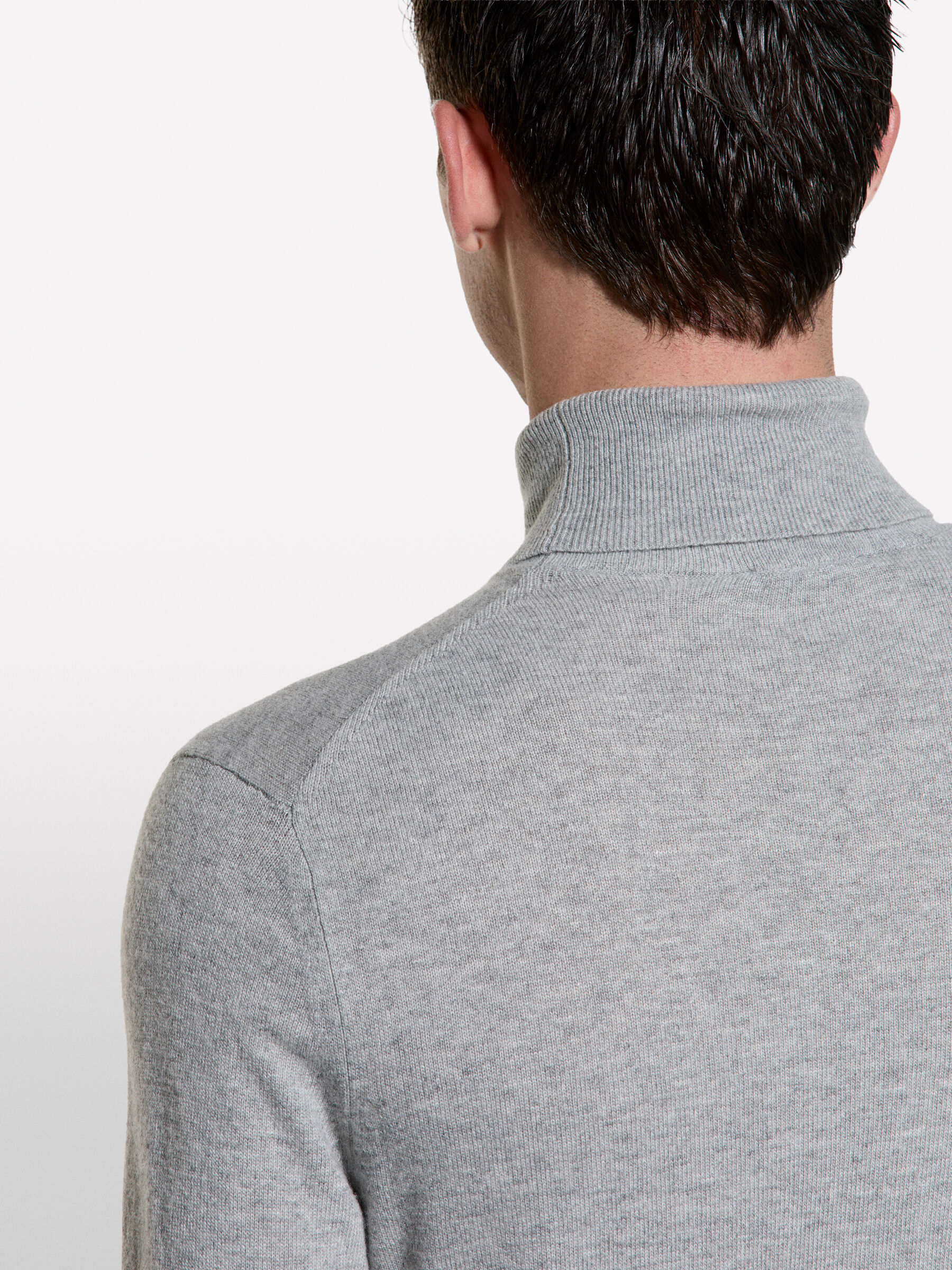 TURTLE NECK SW. L/S Men image number null