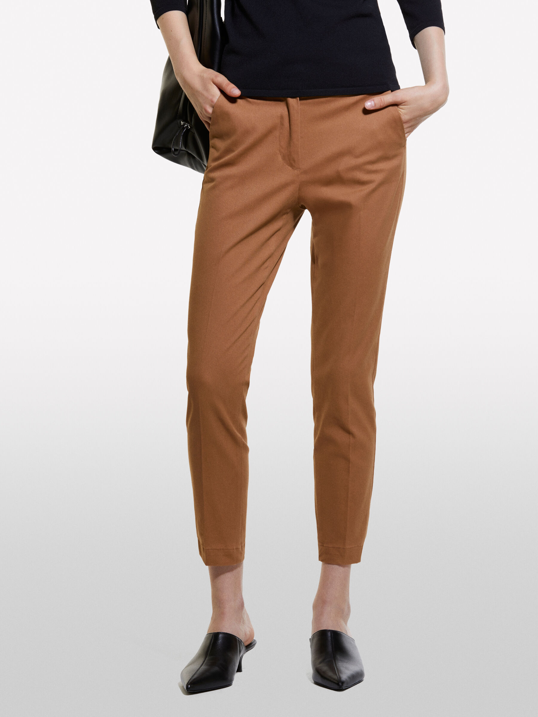 TROUSERS Women image number null