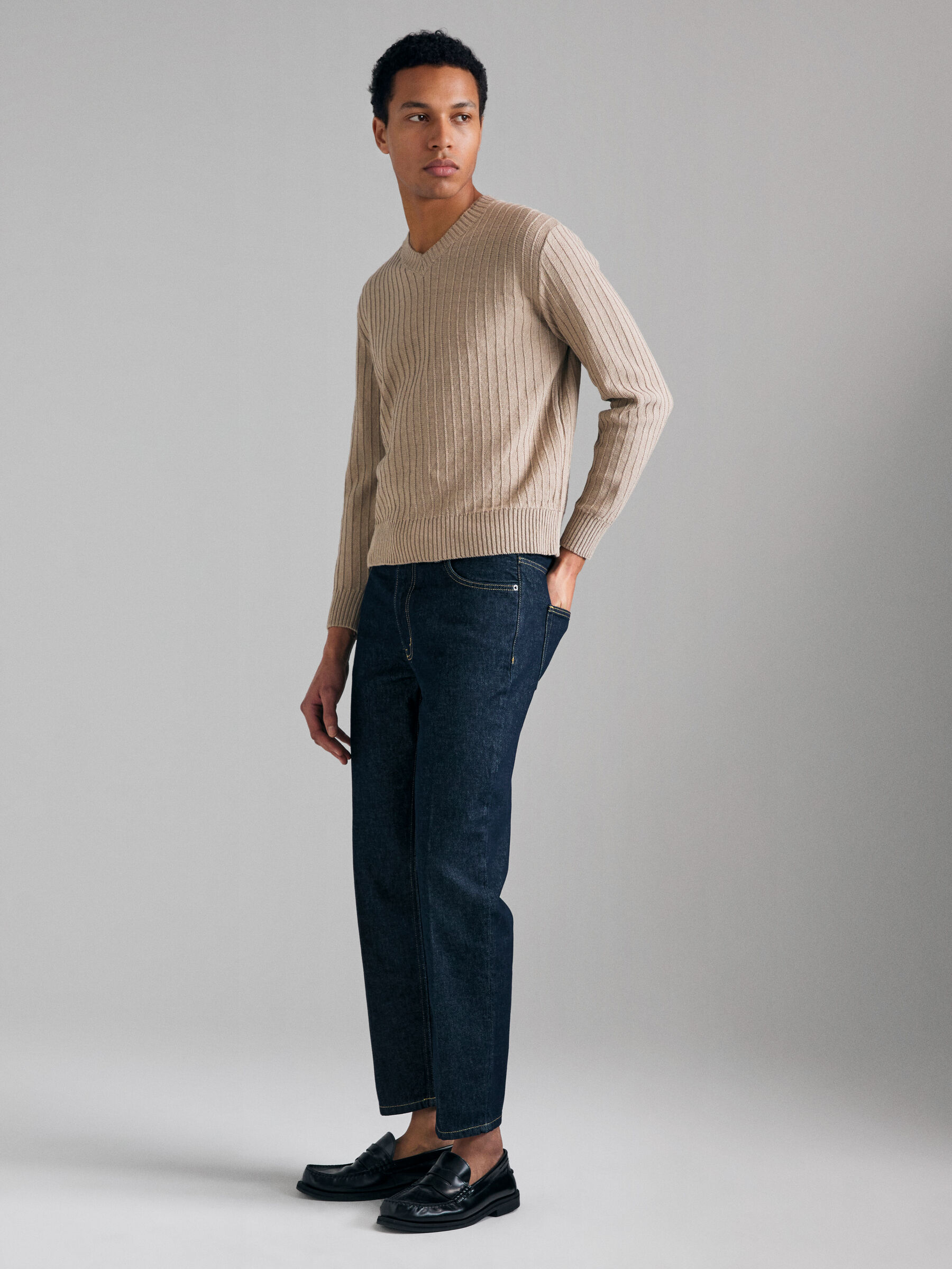 TROUSERS Men image number null