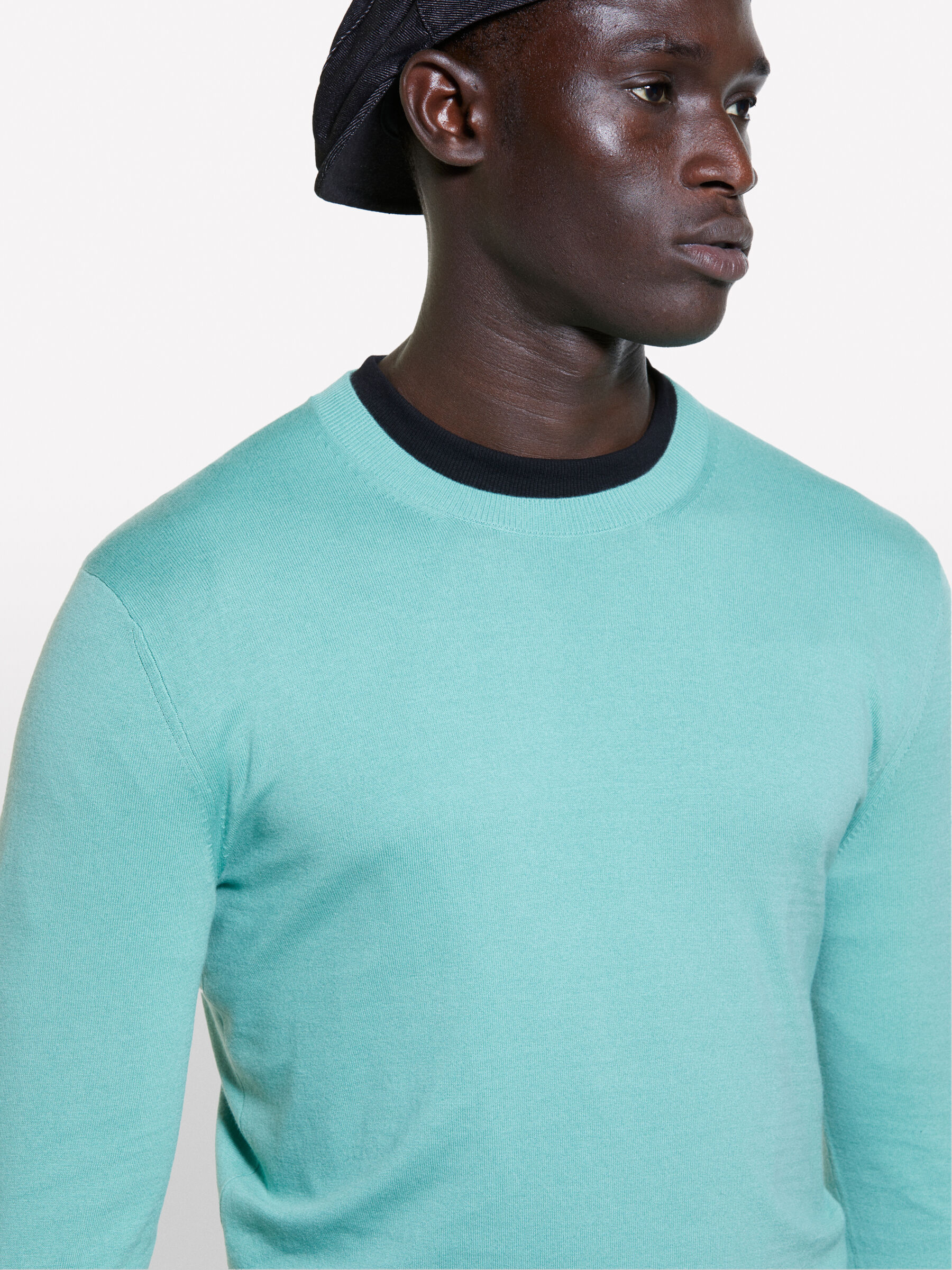 Solid light green sweater Light Green Sisley
