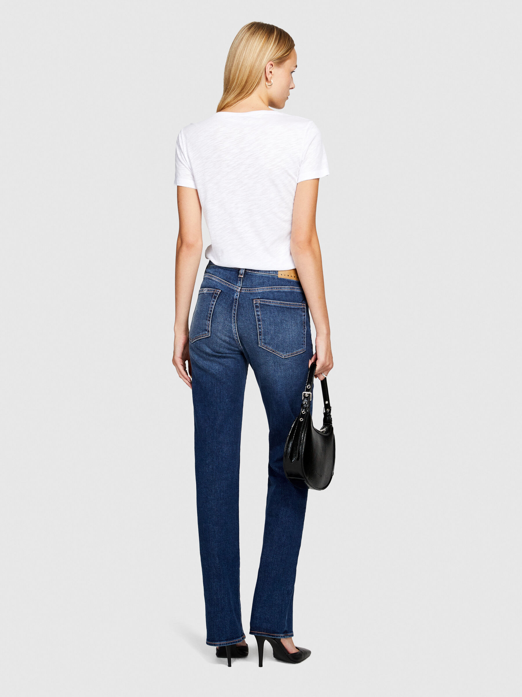 Round neck t-shirt with raw cut Women image number null