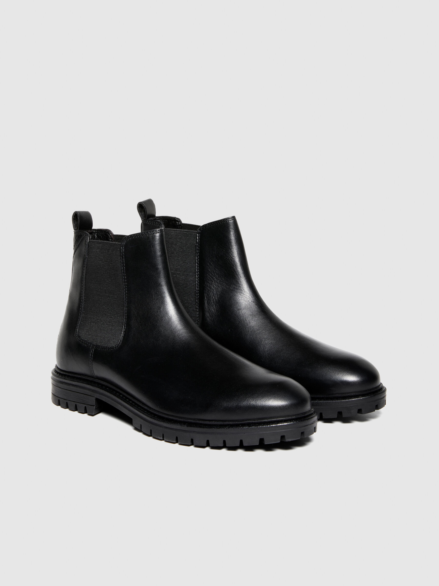 Sisley boots shop