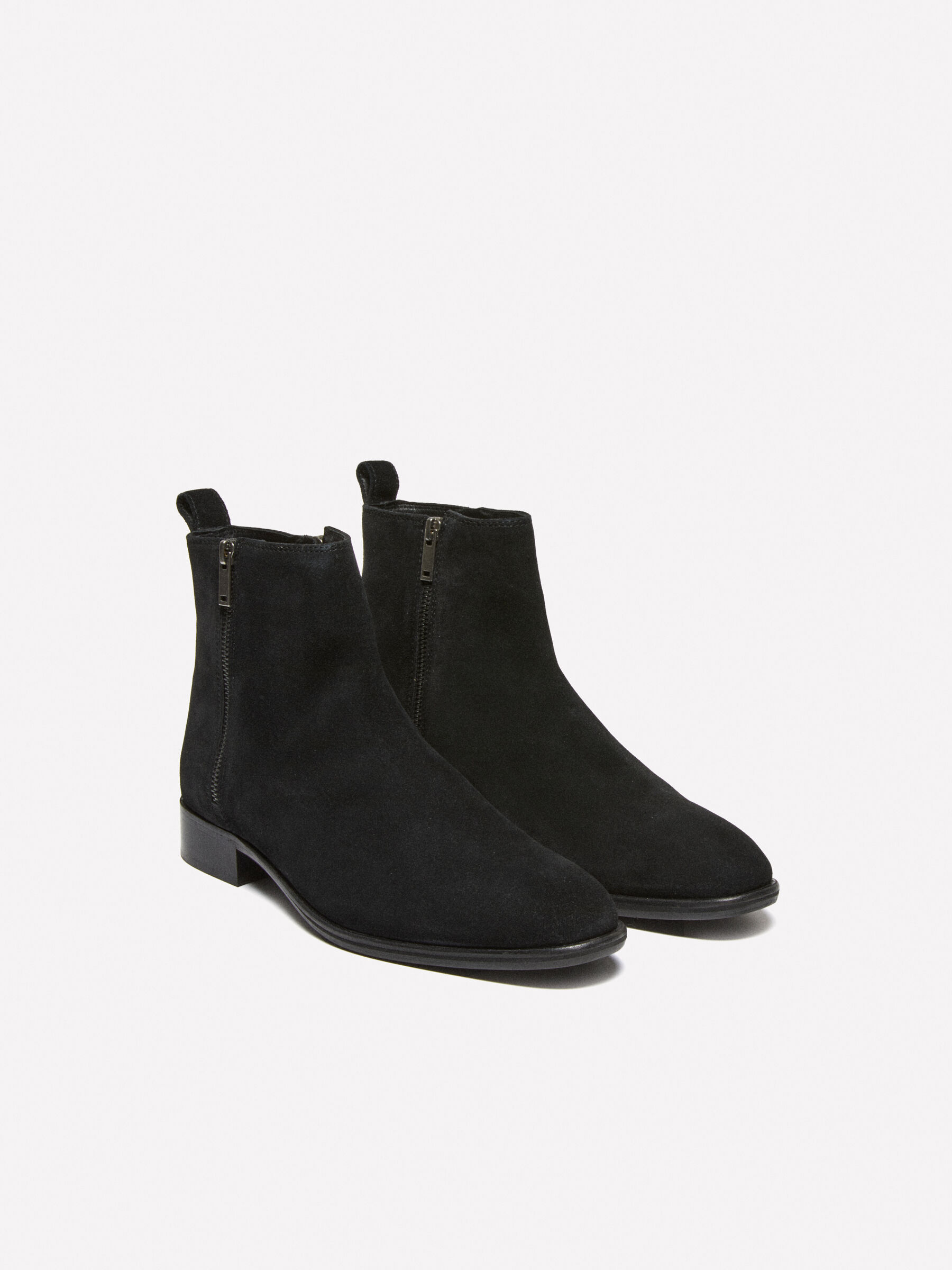 BOOT Men image number null