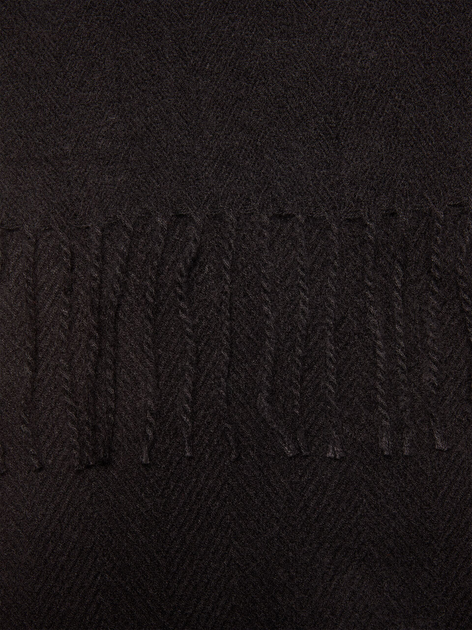 SCARF Men image number null