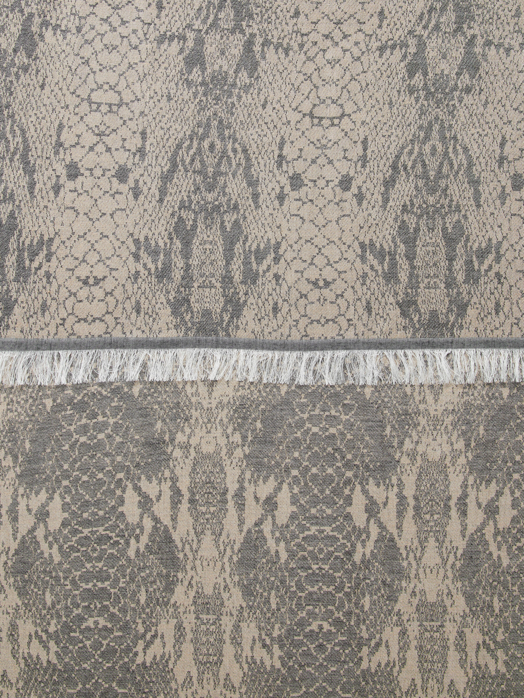 SCARF Women image number null