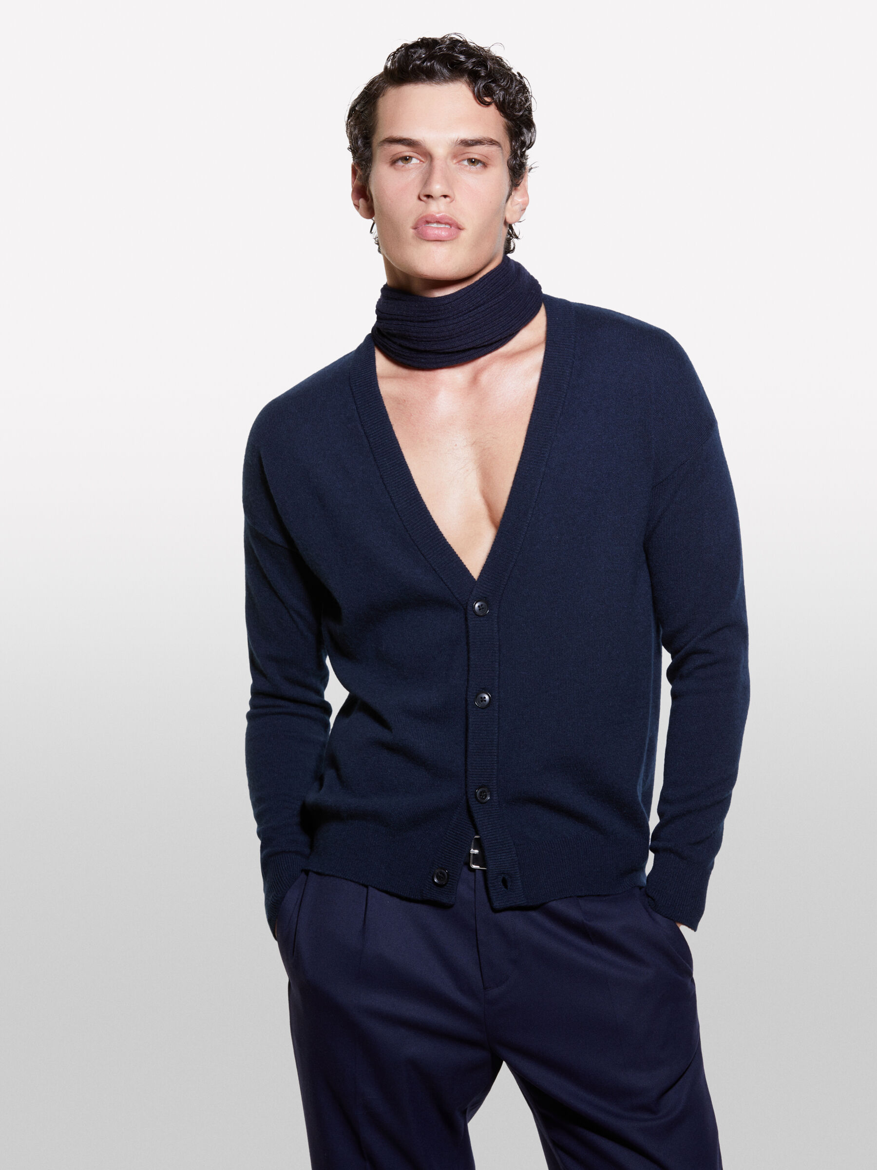 Men s Cardigans elegant and casual Sisley