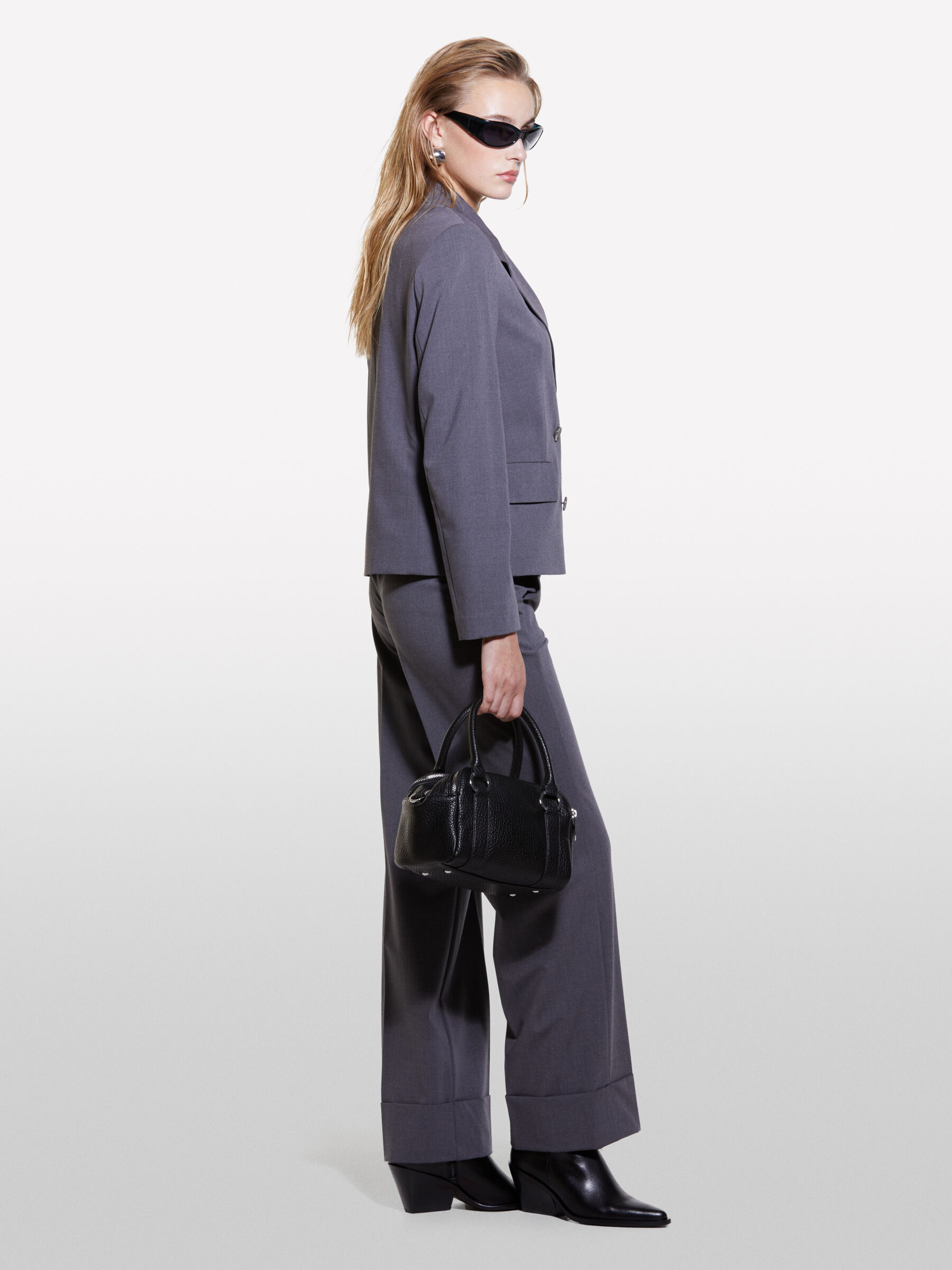 TROUSERS Women image number null