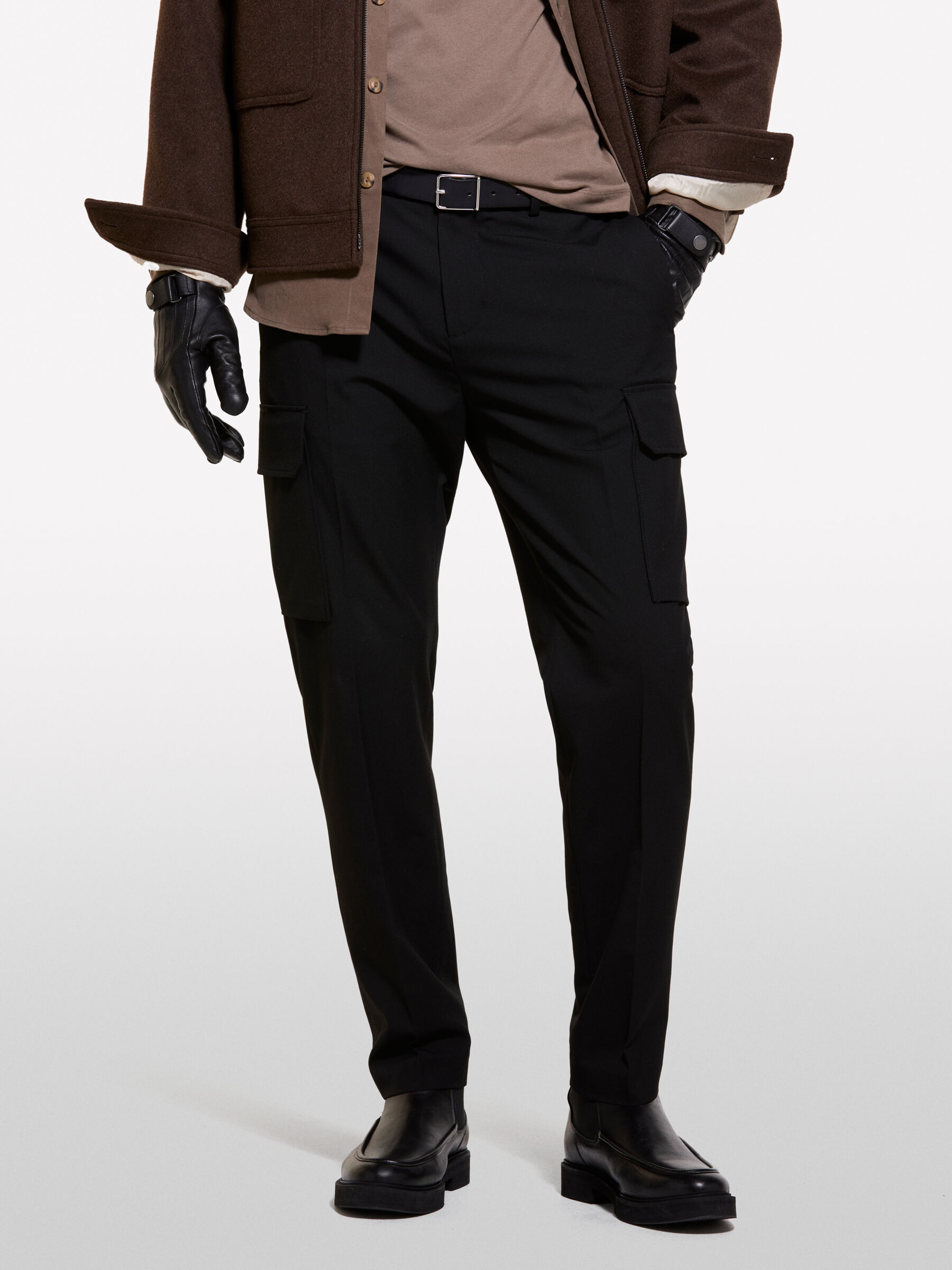 TROUSERS Men image number null