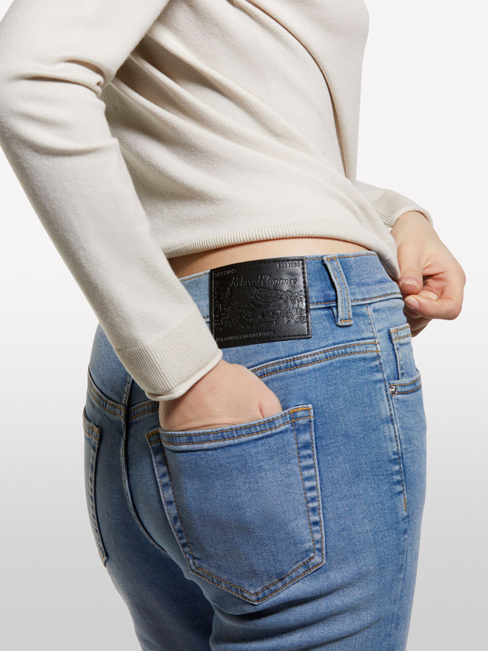 TROUSERS Women image number null