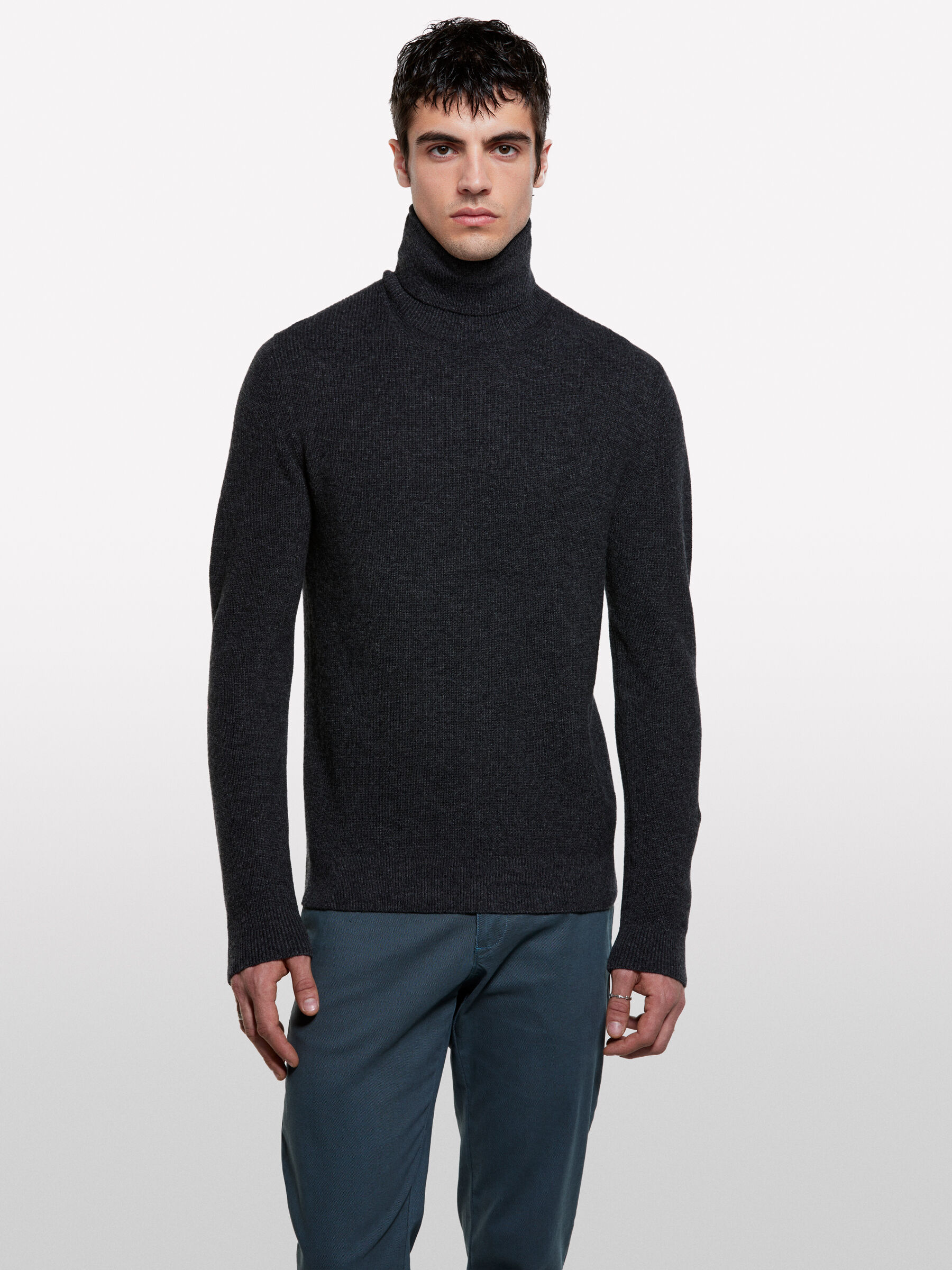 TURTLE NECK SWEATER Men image number null