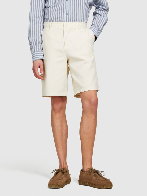 Slim comfort fit bermudas - men's shorts | Sisley