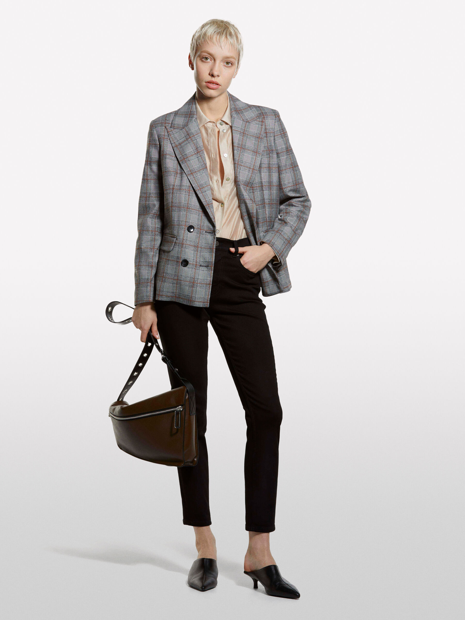 TROUSERS Women image number null