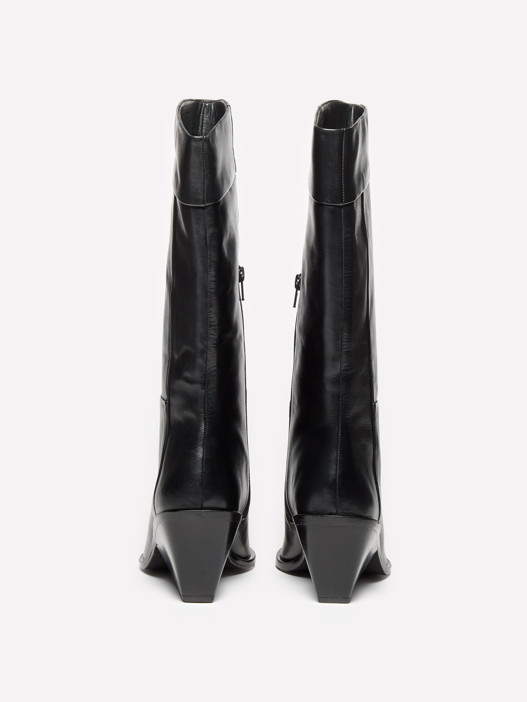 BOOT Women image number null