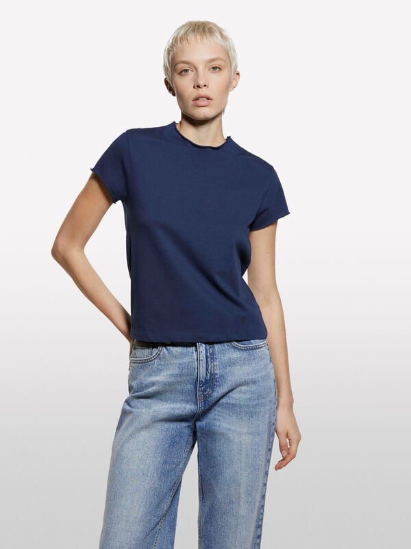 Dark blue t-shirt with halter neck Dark blue t-shirt with halter neck - women's short sleeve t-shirts | Sisley