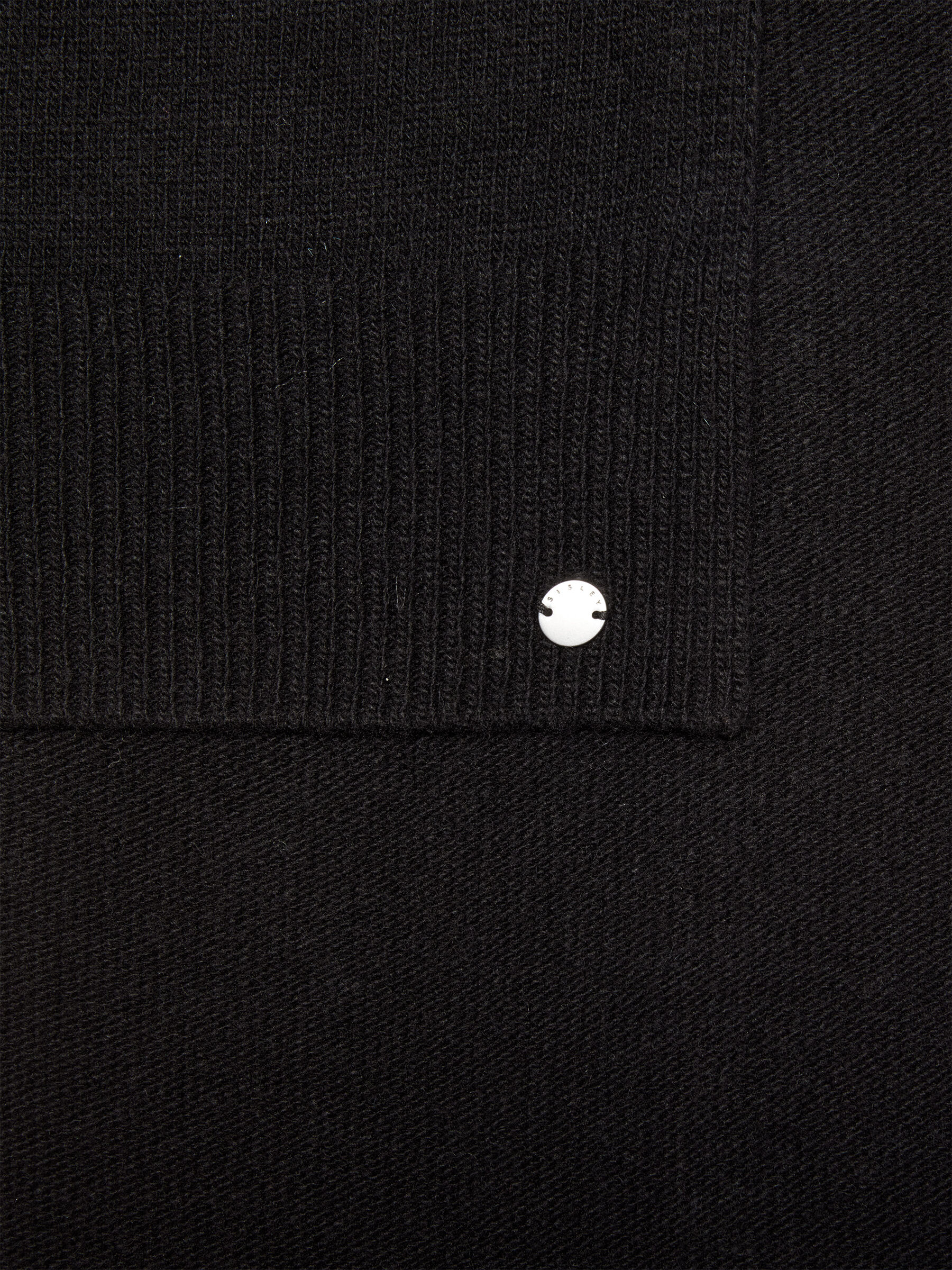 SCARF Men image number null