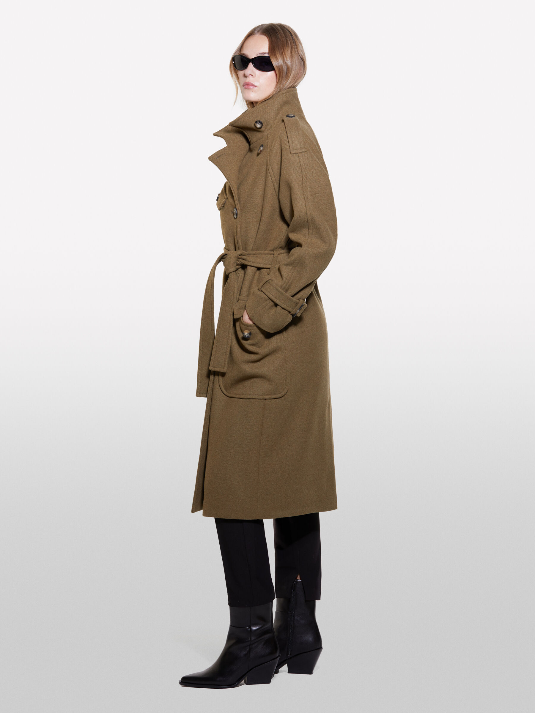 COAT Women image number null